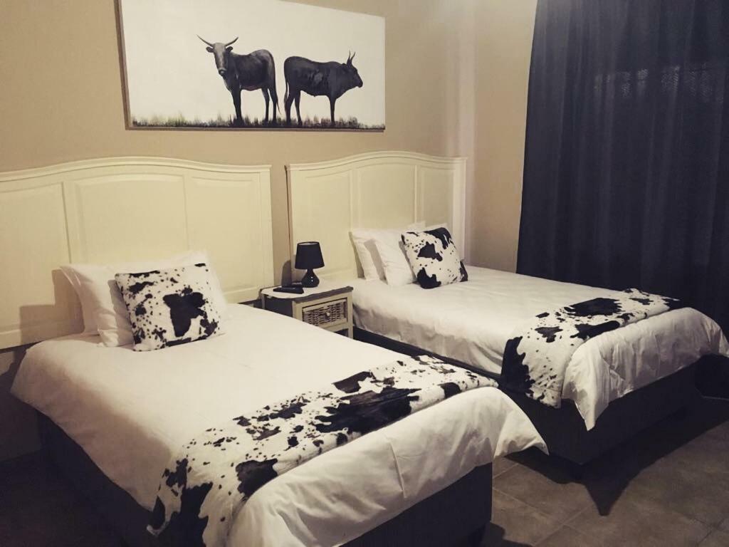 Esmarline Lodge Brits Ngoại thất bức ảnh
