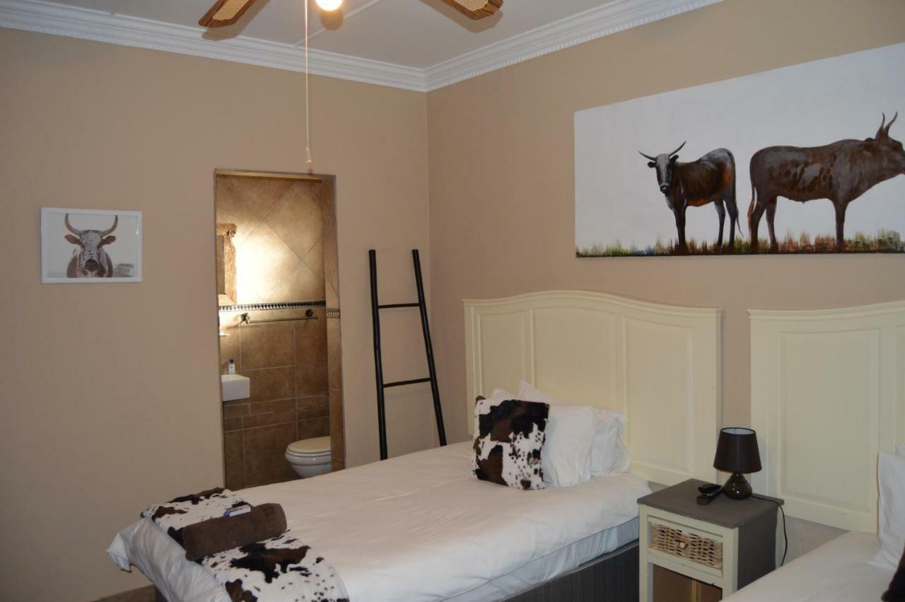 Esmarline Lodge Brits Ngoại thất bức ảnh