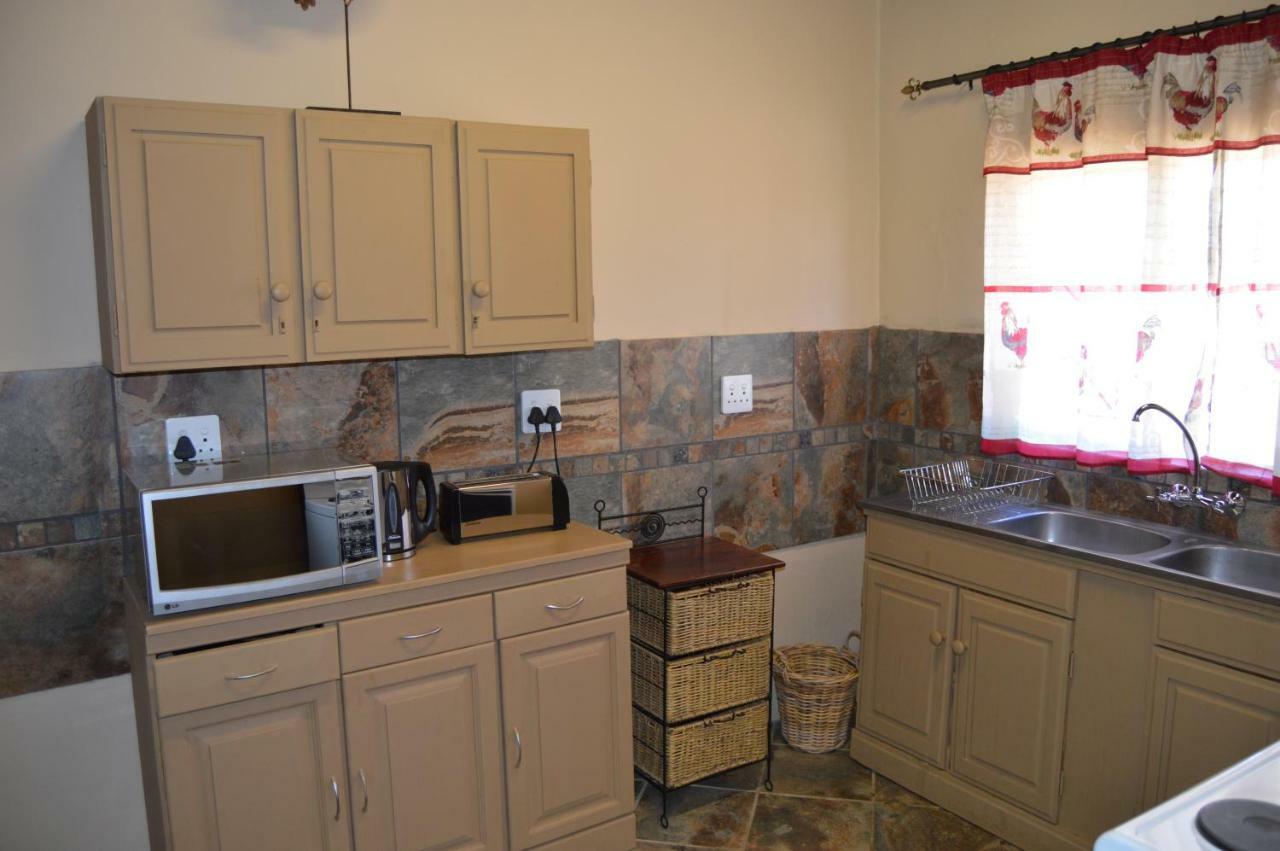 Esmarline Lodge Brits Ngoại thất bức ảnh